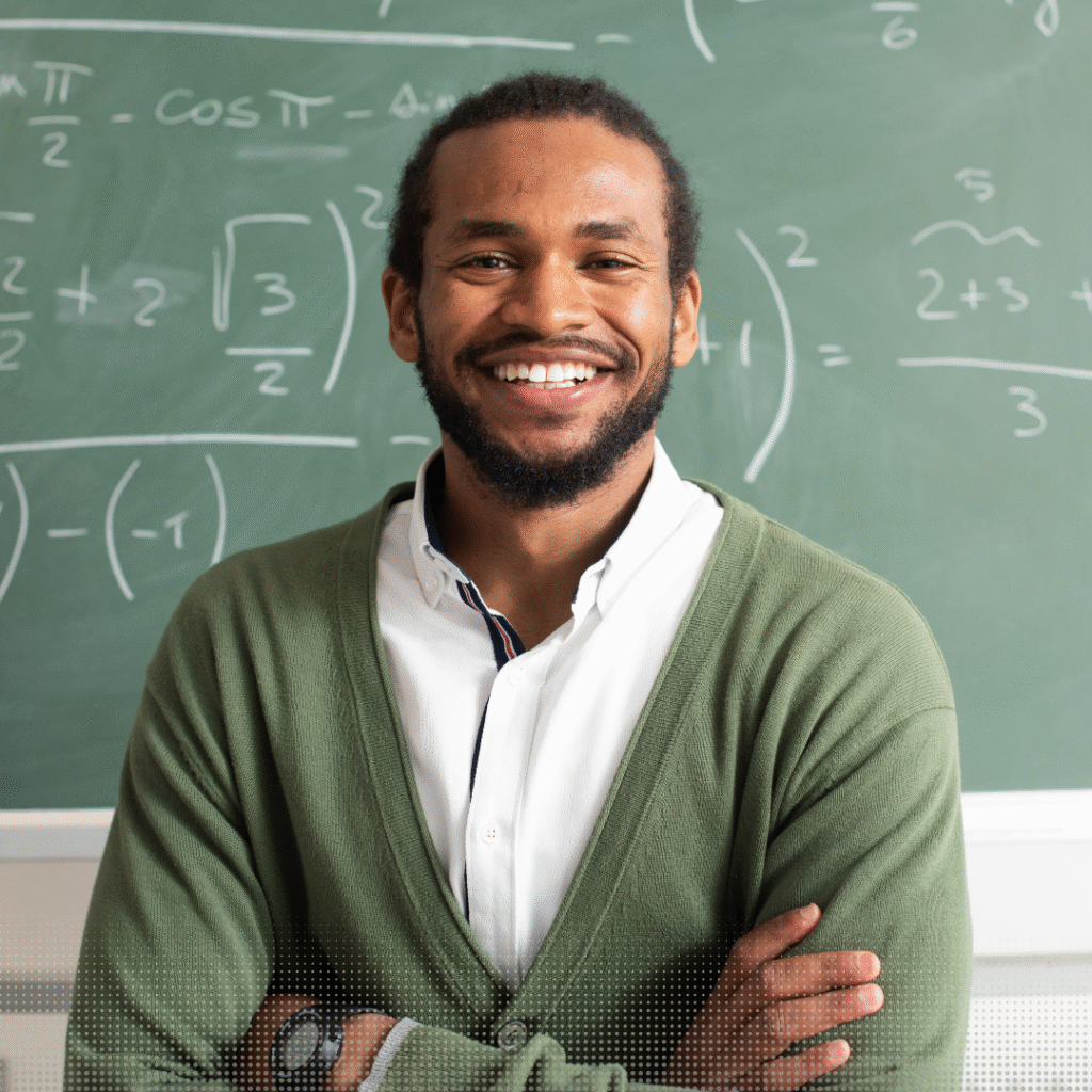 Câmara de Camboriú homenageia professores em celebração ao Dia do Professor