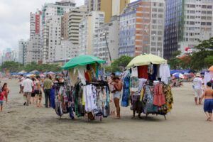 Últimos dias para o credenciamento de comércio ambulante na temporada 2025/2026