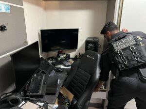 PF realiza prisões em Balneário e Camboriú em Operação contra fraudes na CEF