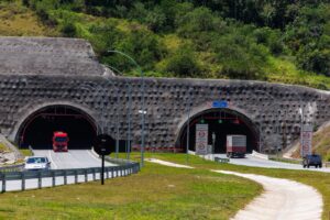 Contorno de Florianópolis terá bloqueio para manutenção nos túneis