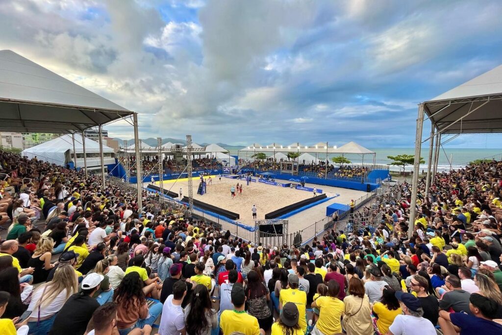 Circuito Mundial de vôlei, torneios nacionais e programação cultural movimentam Itapema a partir desta quinta-feira