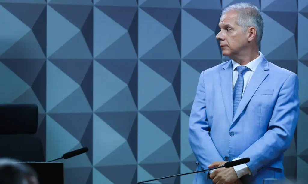 PF diz que ex-presidente do INSS recebia R$ 250 mil mensais de propina