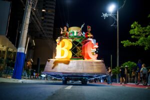Penúltimo desfile de Natal em BC acontece neste sábado