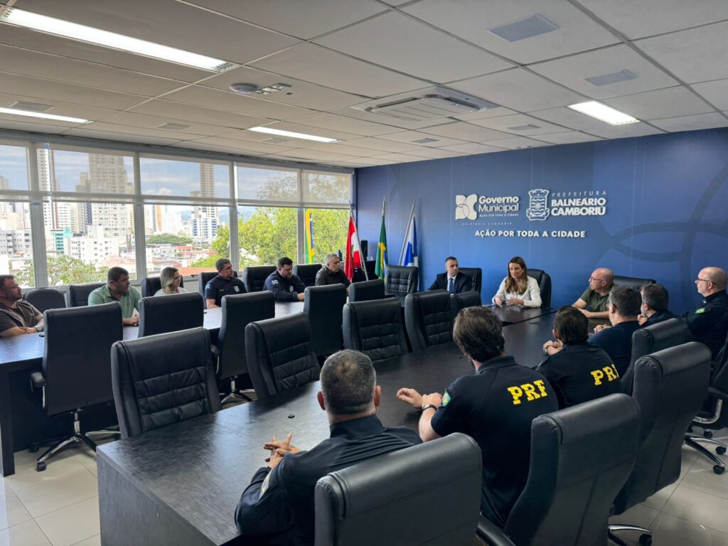 Balneário Camboriú firma termo de cooperação para atuação integrada nas marginais