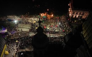 Carnaval 2026 em Florianópolis inicia amanhã(08) com a tradicional Volta à Praça XV