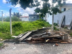 Decreto estabelece prazo para limpeza de terrenos, construção de muros e conservação de calçadas