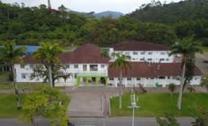 IFC Camboriú abre matrícula imediata para curso gratuito de Técnico em Cuidados de Idosos na modalidade EJA