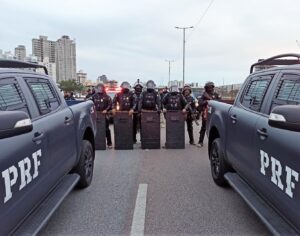 Justiça proíbe bloqueio de rodovias e acessos a portos no Litoral Norte