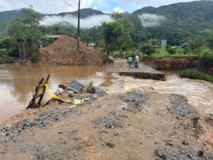 Chuvas intensas danificam acesso provisório na Cobra Fria