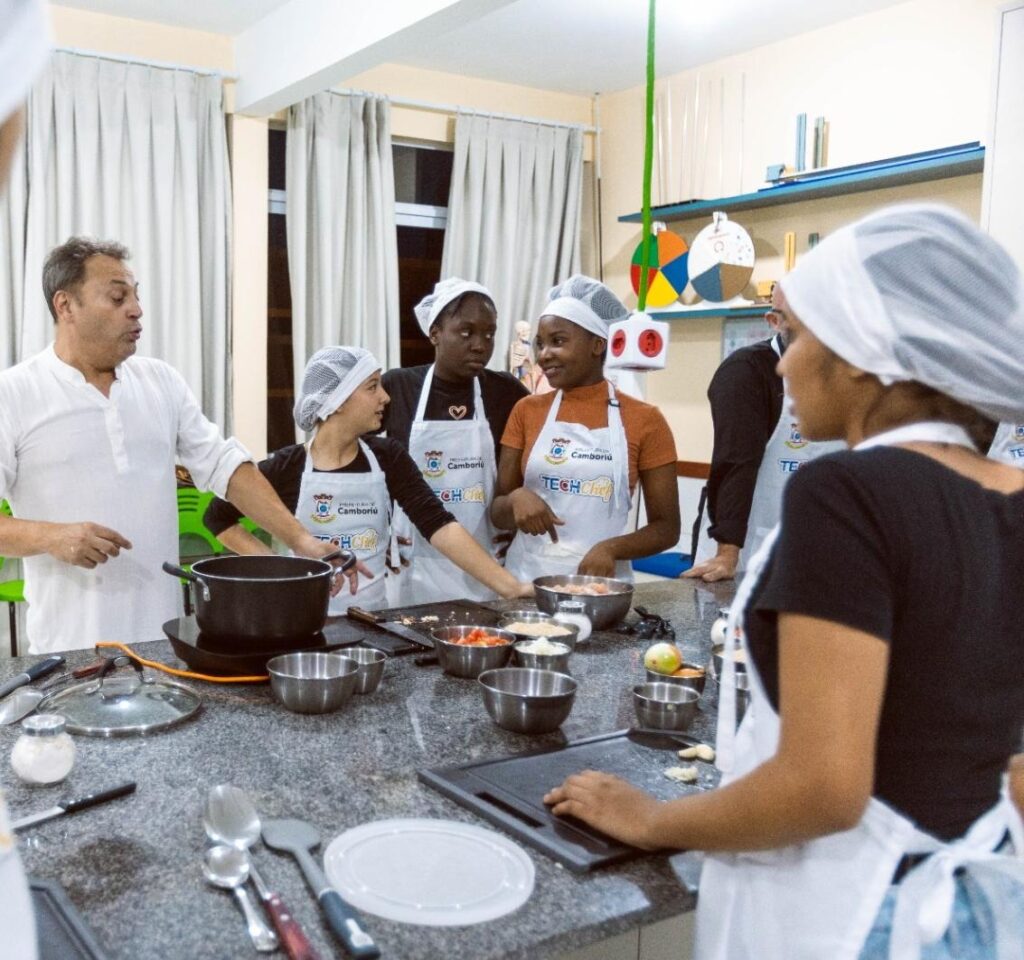 Programa TechChef coloca Camboriú na final do Bett Brasil Edtech Awards