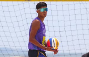 Seleção brasileira de vôlei de praia convoca atleta de Navegantes para intercâmbio na França