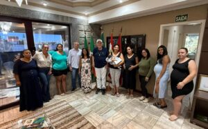 Camboriú implanta auxílio-natalidade com cartão para gestantes e mães