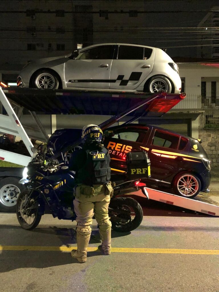 Dois motoristas são detidos por realizarem racha no Contorno Viário na BR-101