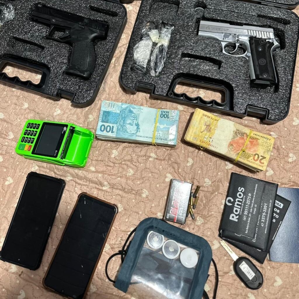 Polícia Federal desmonta núcleo do tráfico internacional de drogas que atuava nos portos de Santa Catarina