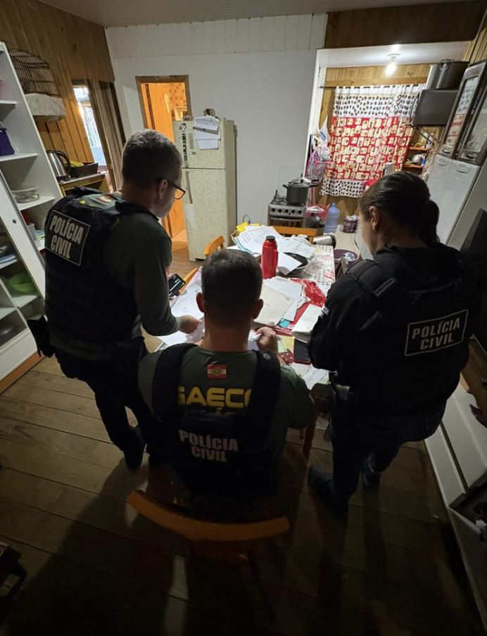 GAECO investiga fraude em atestados para beneficiar detentos em Itajaí