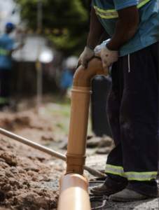 Reforços de rede ampliam a eficiência do abastecimento e acompanham o crescimento de Camboriú