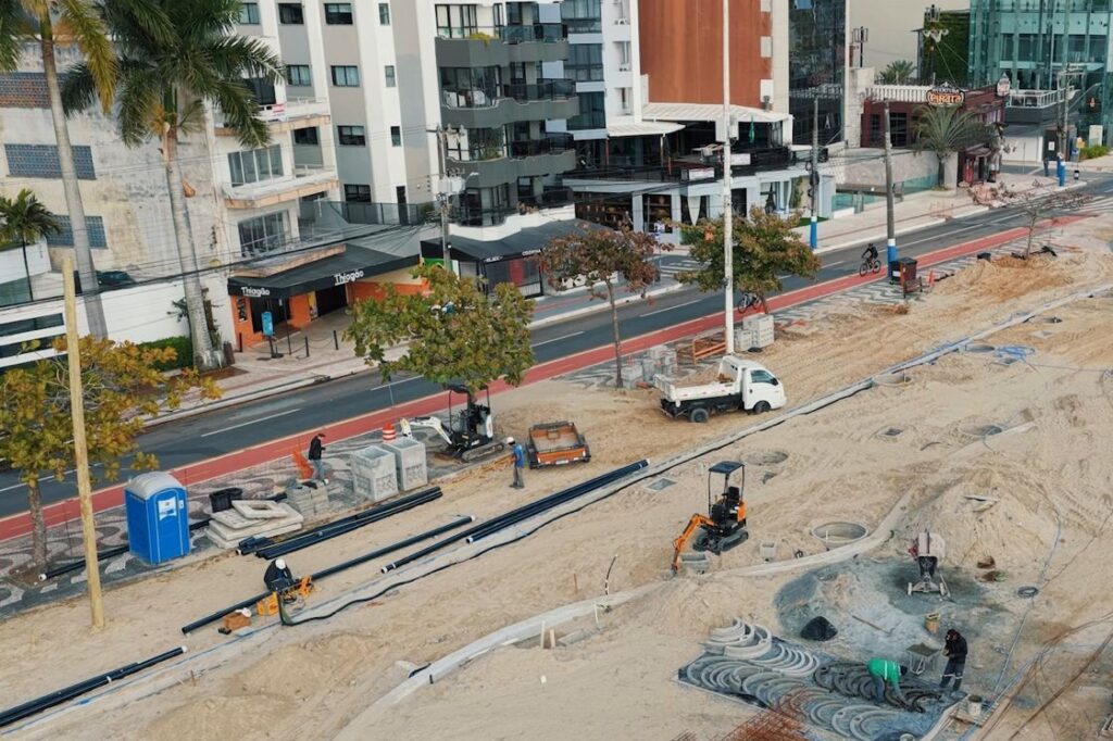 Reurbanização: Avenida Atlântica recebe novas intervenções nesta segunda-feira
