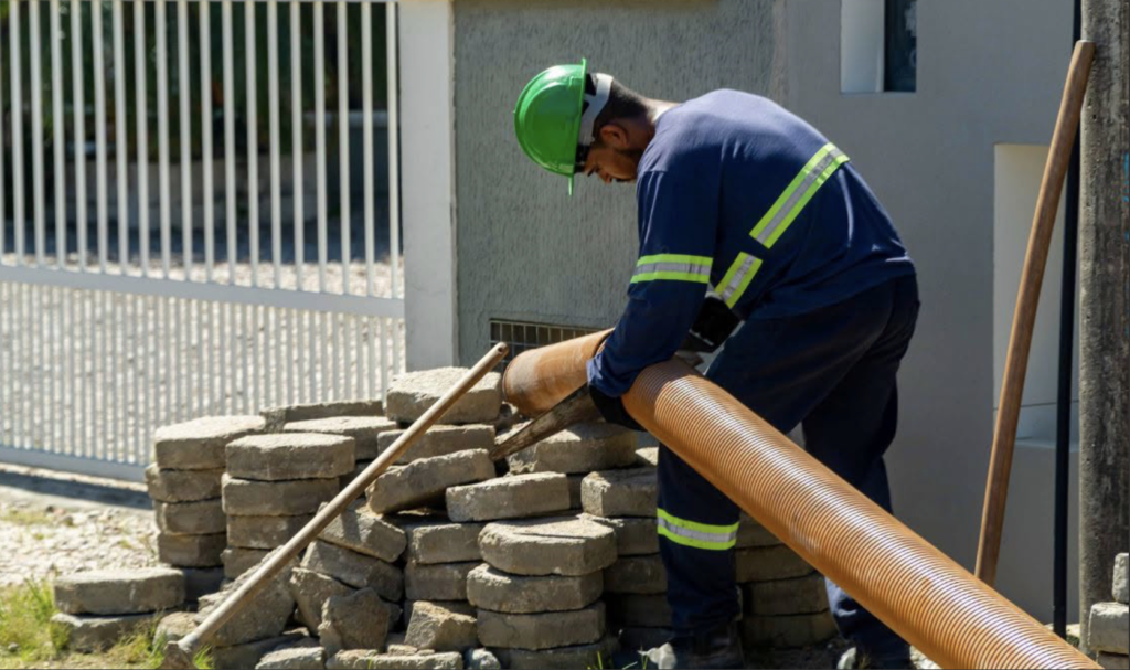 Saneamento impulsiona empregos e investimentos em Santa Catarina