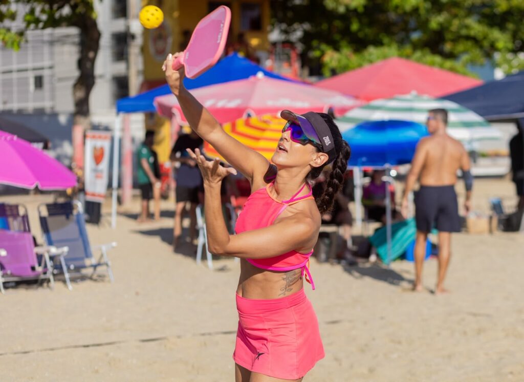 Etapa do Circuito Nacional de Beach Pickleball será sediado nas areais  da praia de Balneário Camboriú