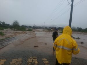 Chuvas intensas afetam 63 municípios em Santa Catarina e onze decretam Situação de Emergência
